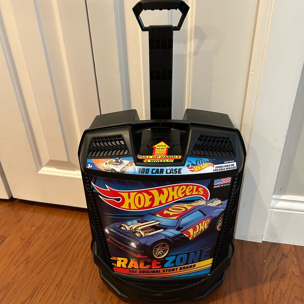 Hot Wheels 100 Car Case with Wheels and handle.
